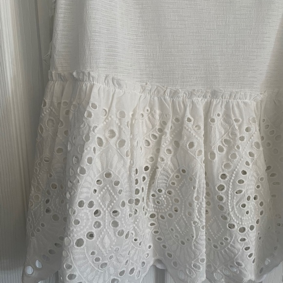 Eyelet Tank! - Picture 3 of 3